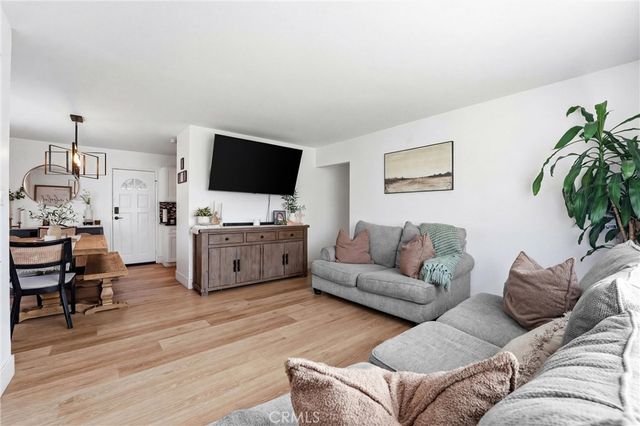 179 N Donneybrooke, Orange, CA 92868