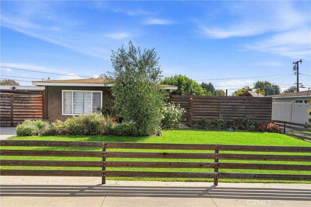 179 N Donneybrooke, Orange, CA 92868