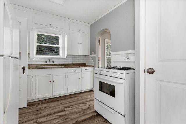 5705 ROSS Avenue, Dallas, TX 75206