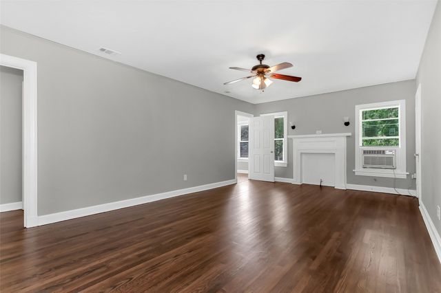 5705 ROSS Avenue, Dallas, TX 75206