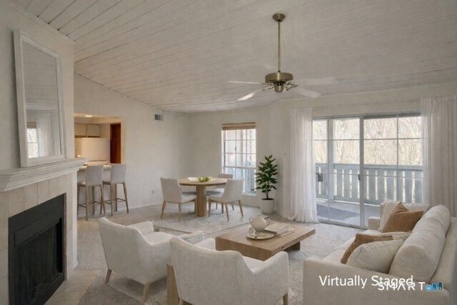 91 Crown Knoll Court 130, Groton, CT 06340