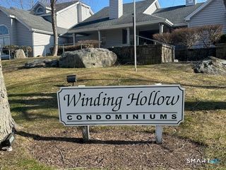 91 Crown Knoll Court 130, Groton, CT 06340