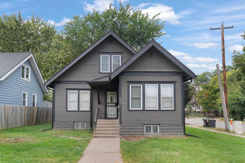 3251 Fremont Avenue N, Minneapolis, MN 55412