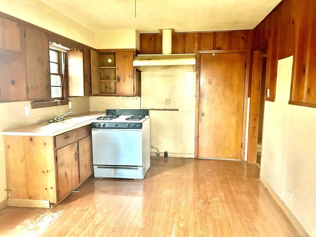 9122 Tulane Road, Orange, TX 77630