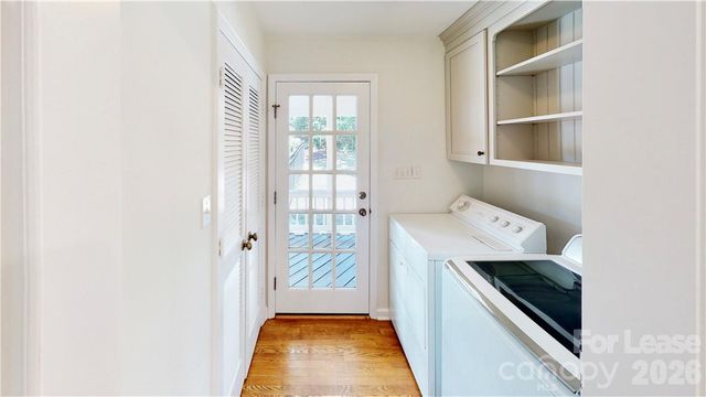 6810 Rosemary Lane, Charlotte, NC 28210