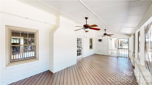 6810 Rosemary Lane, Charlotte, NC 28210