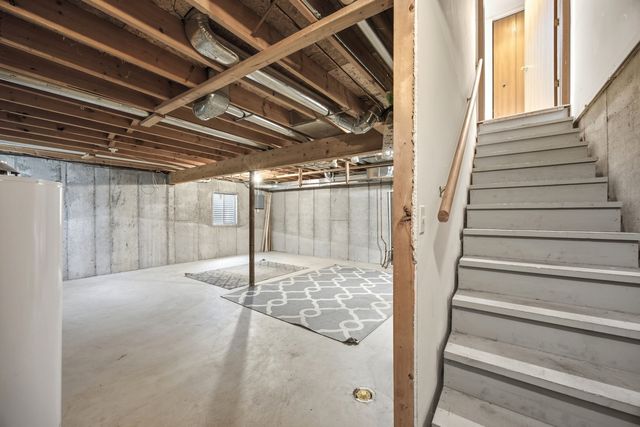 615 Silver Creek Road 615, Woodstock, IL 60098