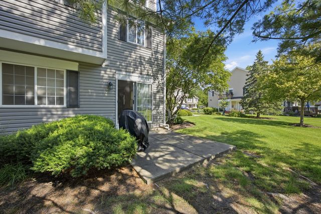 615 Silver Creek Road 615, Woodstock, IL 60098
