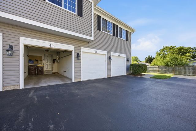 615 Silver Creek Road 615, Woodstock, IL 60098