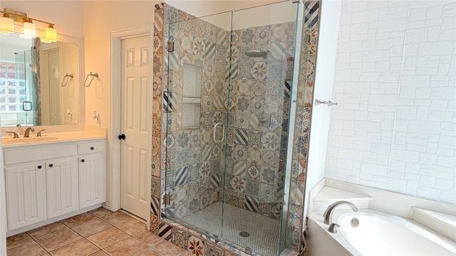 1115 Brook Arbor Drive, Mansfield, TX 76063