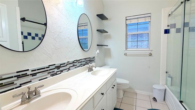 1115 Brook Arbor Drive, Mansfield, TX 76063