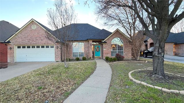 1115 Brook Arbor Drive, Mansfield, TX 76063