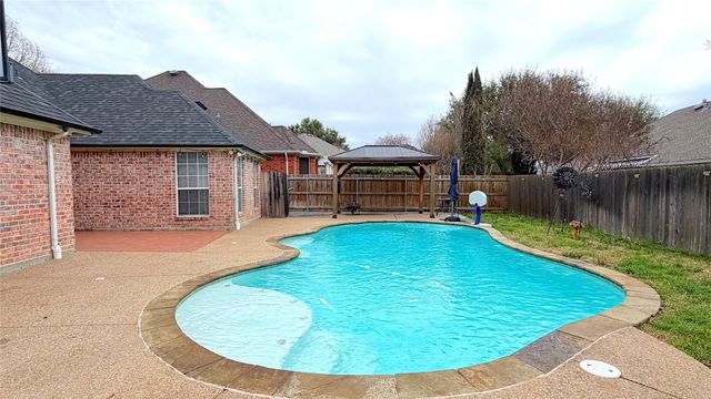 1115 Brook Arbor Drive, Mansfield, TX 76063