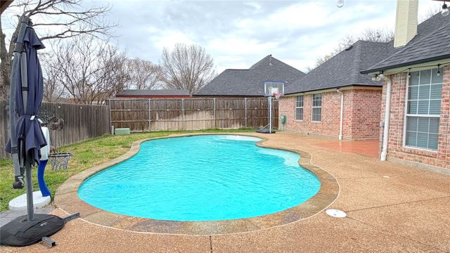 1115 Brook Arbor Drive, Mansfield, TX 76063