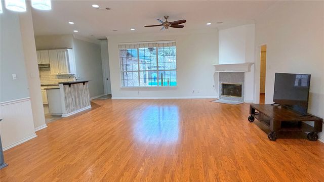 1115 Brook Arbor Drive, Mansfield, TX 76063