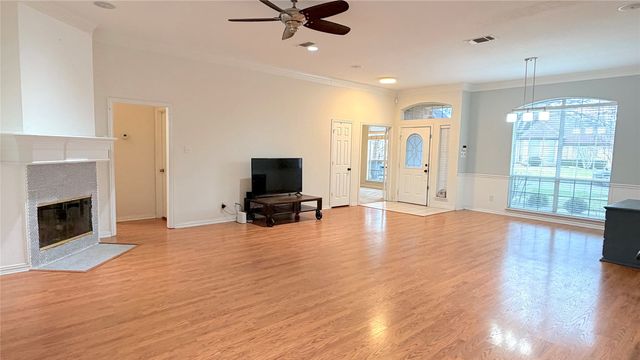 1115 Brook Arbor Drive, Mansfield, TX 76063