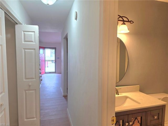 1027 Wickford CT, Chesapeake, VA 23320