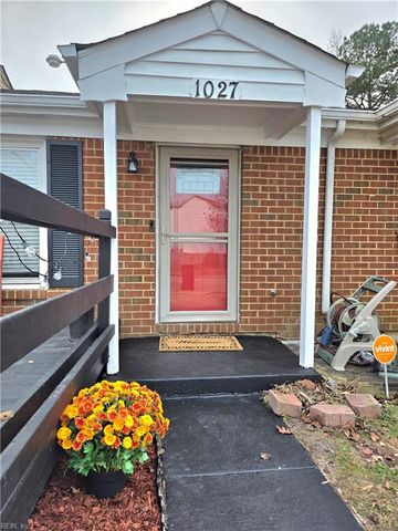 1027 Wickford CT, Chesapeake, VA 23320