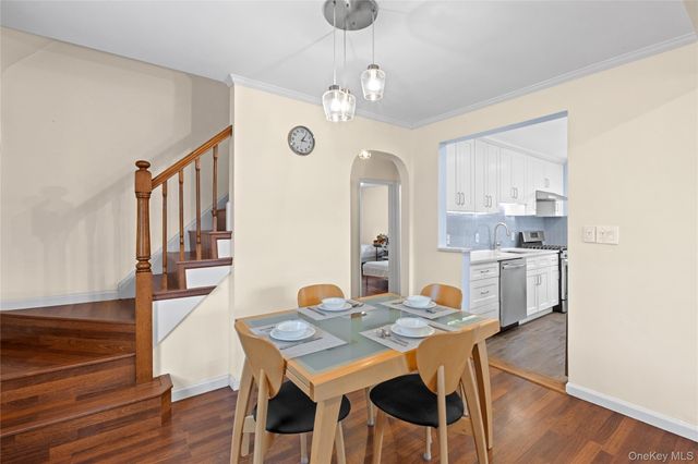 218 Brown Street, Mineola, NY 11501