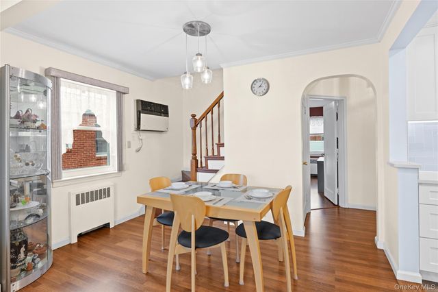 218 Brown Street, Mineola, NY 11501