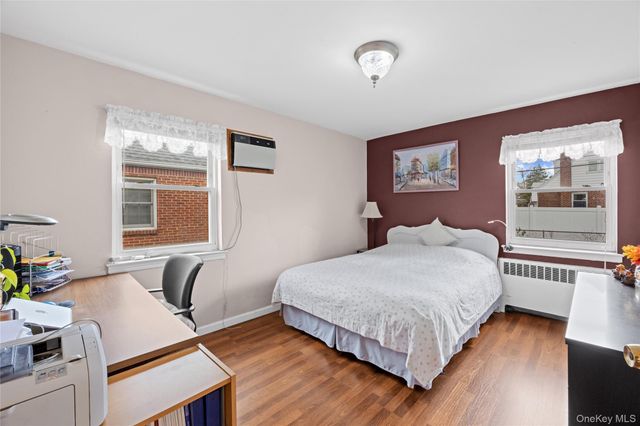 218 Brown Street, Mineola, NY 11501