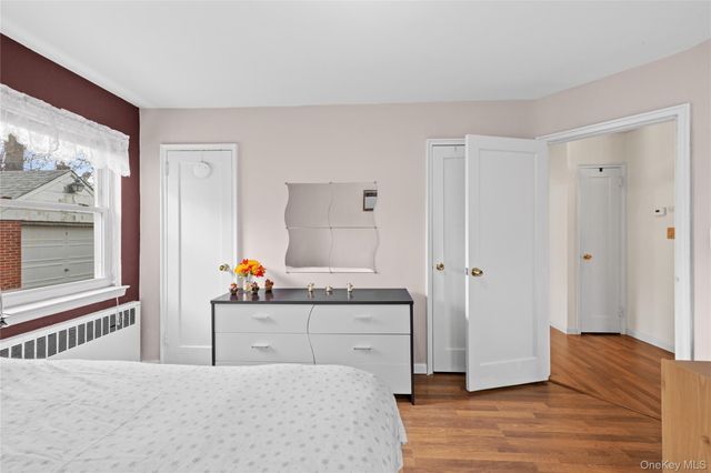 218 Brown Street, Mineola, NY 11501