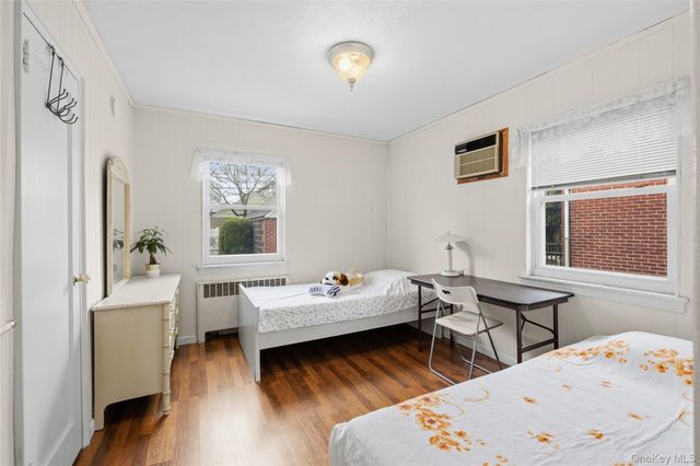 218 Brown Street, Mineola, NY 11501