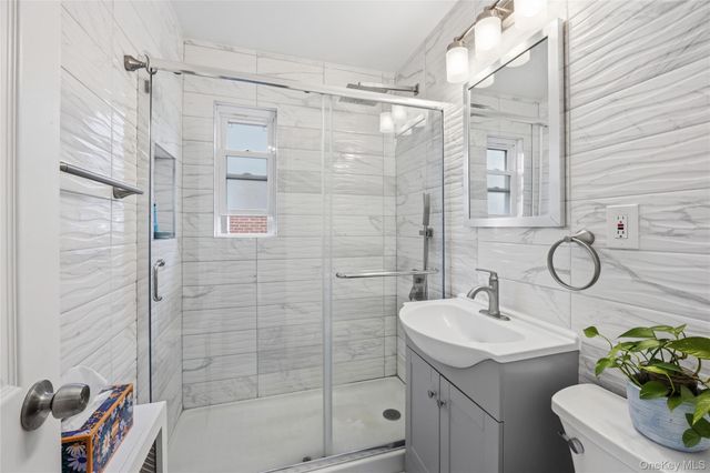 218 Brown Street, Mineola, NY 11501