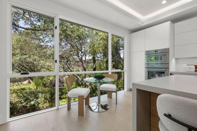 15477 One Oak Lane, Monte Sereno, CA 95030