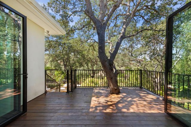 15477 One Oak Lane, Monte Sereno, CA 95030