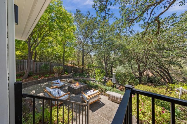 15477 One Oak Lane, Monte Sereno, CA 95030