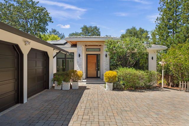 15477 One Oak Lane, Monte Sereno, CA 95030