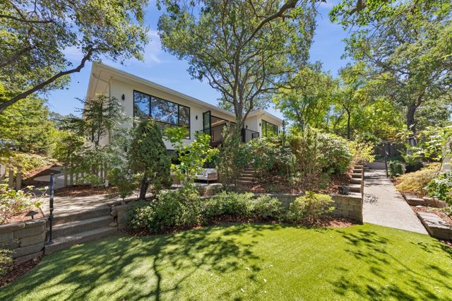 15477 One Oak Lane, Monte Sereno, CA 95030