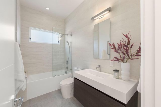 15477 One Oak Lane, Monte Sereno, CA 95030