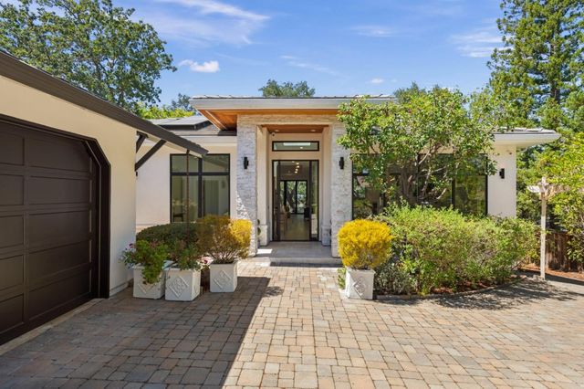 15477 One Oak Lane, Monte Sereno, CA 95030