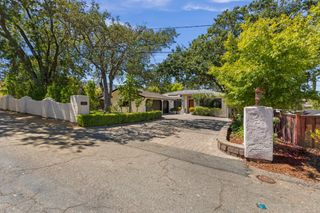 15477 One Oak Lane, Monte Sereno, CA 95030