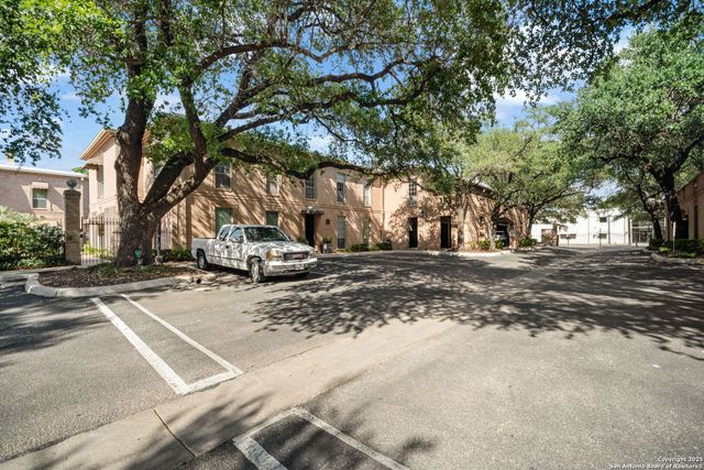 7711 Broadway Street Unit 8B, San Antonio, TX 78209