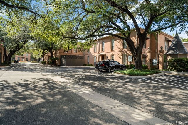 7711 Broadway Street Unit 8B, San Antonio, TX 78209