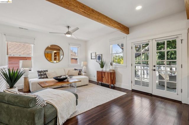 916 Arlington Ave, Oakland, CA 94608