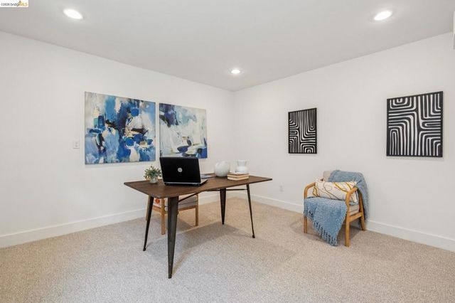 916 Arlington Ave, Oakland, CA 94608