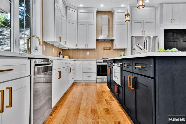 22 14th Street, Kenilworth, NJ 07033