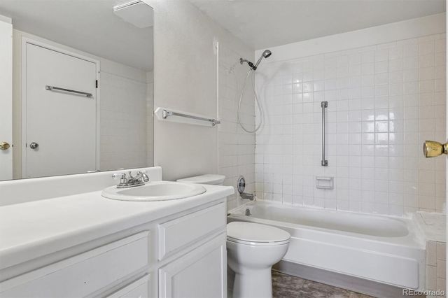 13902 E Marina Drive 311, Aurora, CO 80014