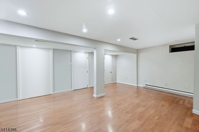 95 Cedar Ave, Hackensack City, NJ 07601
