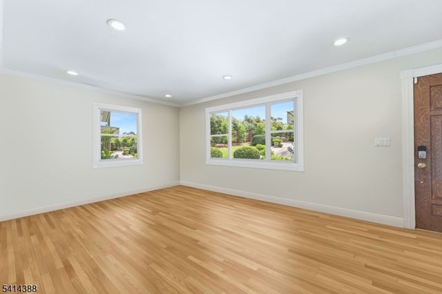 95 Cedar Ave, Hackensack City, NJ 07601