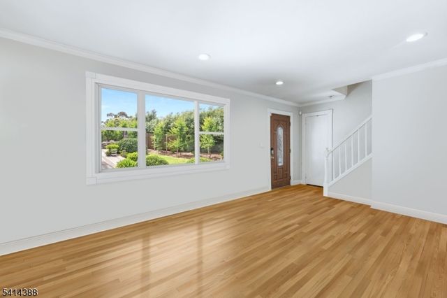 95 Cedar Ave, Hackensack City, NJ 07601