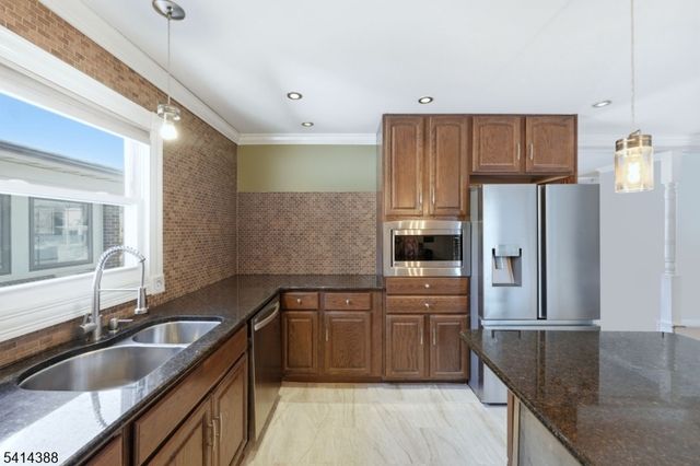 95 Cedar Ave, Hackensack City, NJ 07601