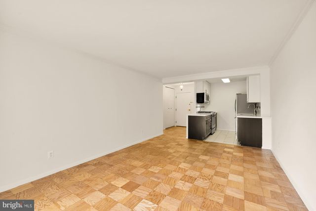 730 24TH ST NW #203, Washington, DC 20037