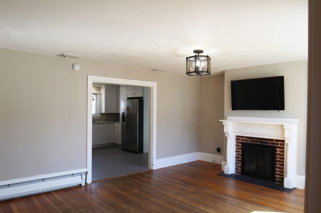 35 Newtonville Avenue, Fitchburg, MA 01420