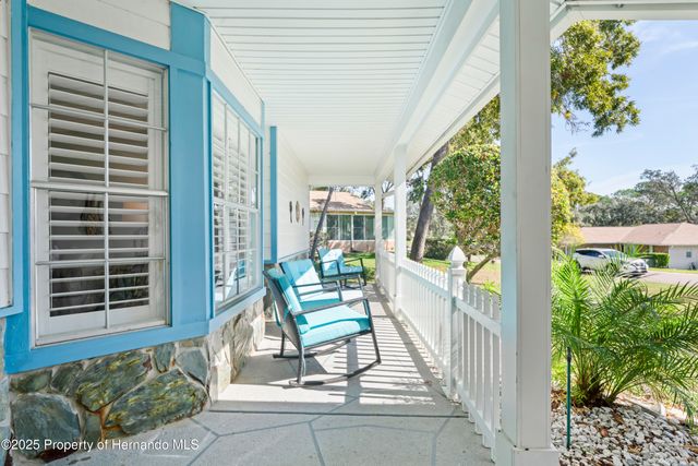 7107 Pond View Court, Spring Hill, FL 34606