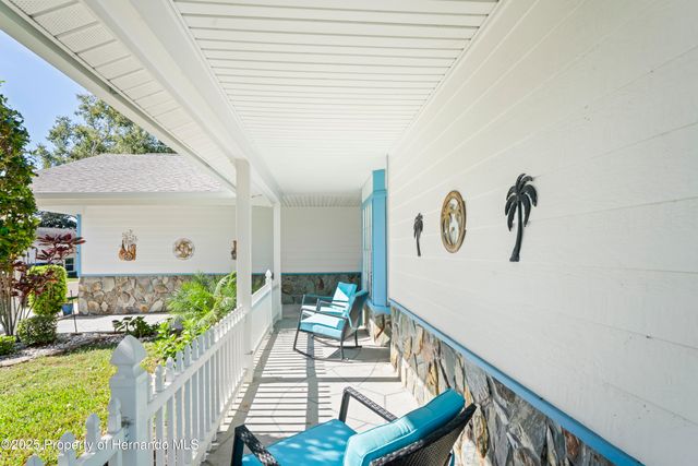 7107 Pond View Court, Spring Hill, FL 34606